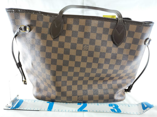 LOUIS VUITTON Damier N51105 Neverfull MM Tote Bag