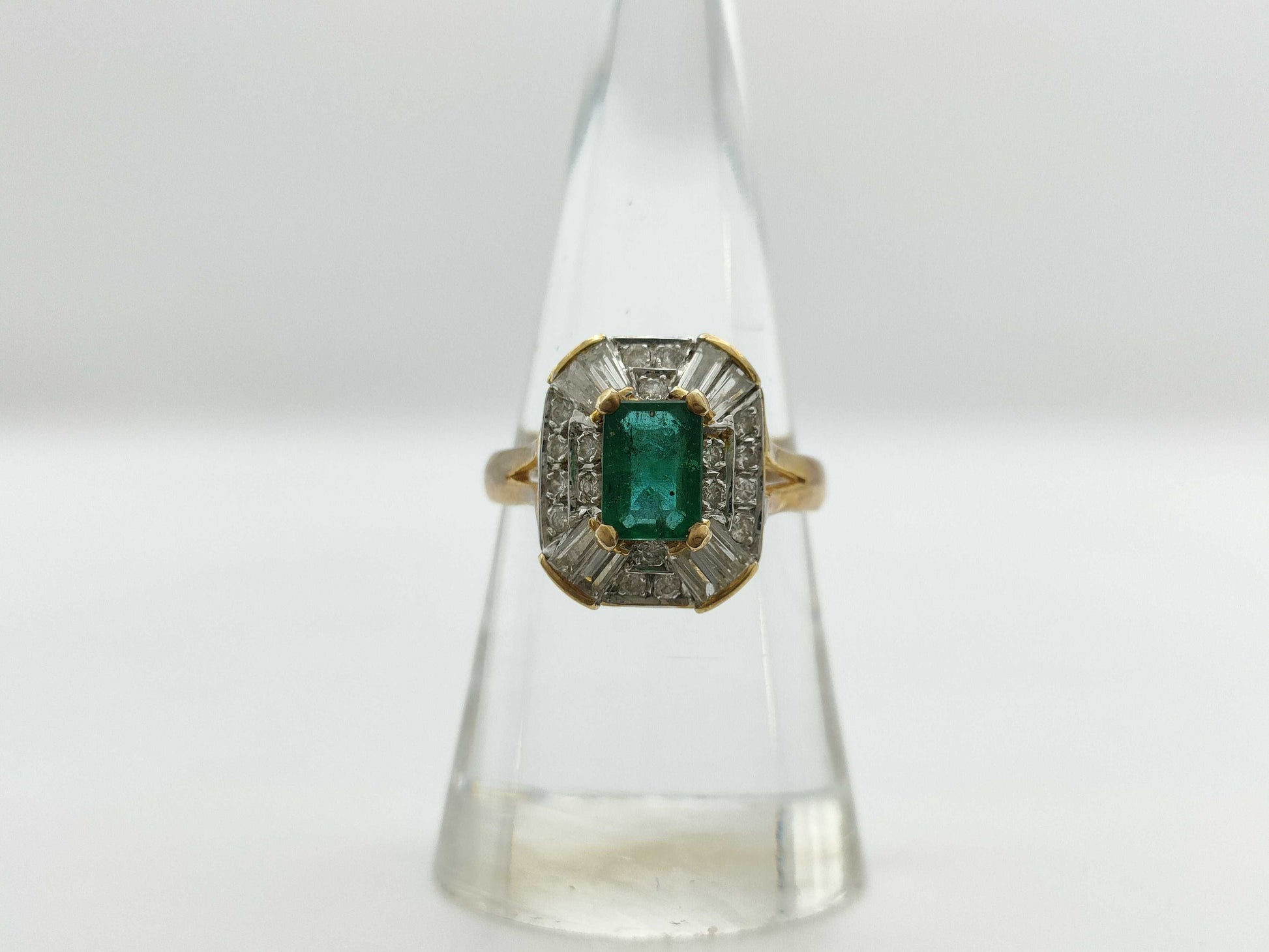 Emerald and Diamond 14K Gold Ring, 4.1g 