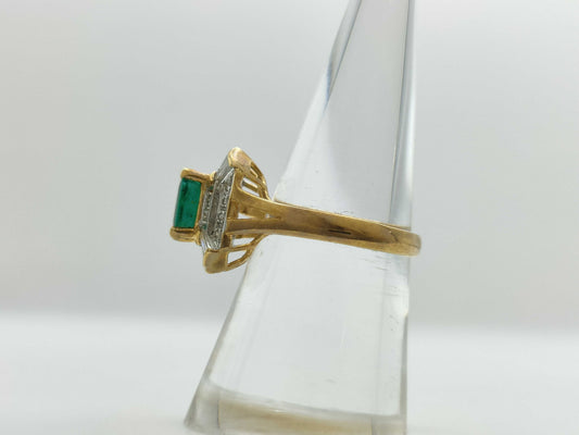 Emerald and Diamond 14K Gold Ring, 4.1g 