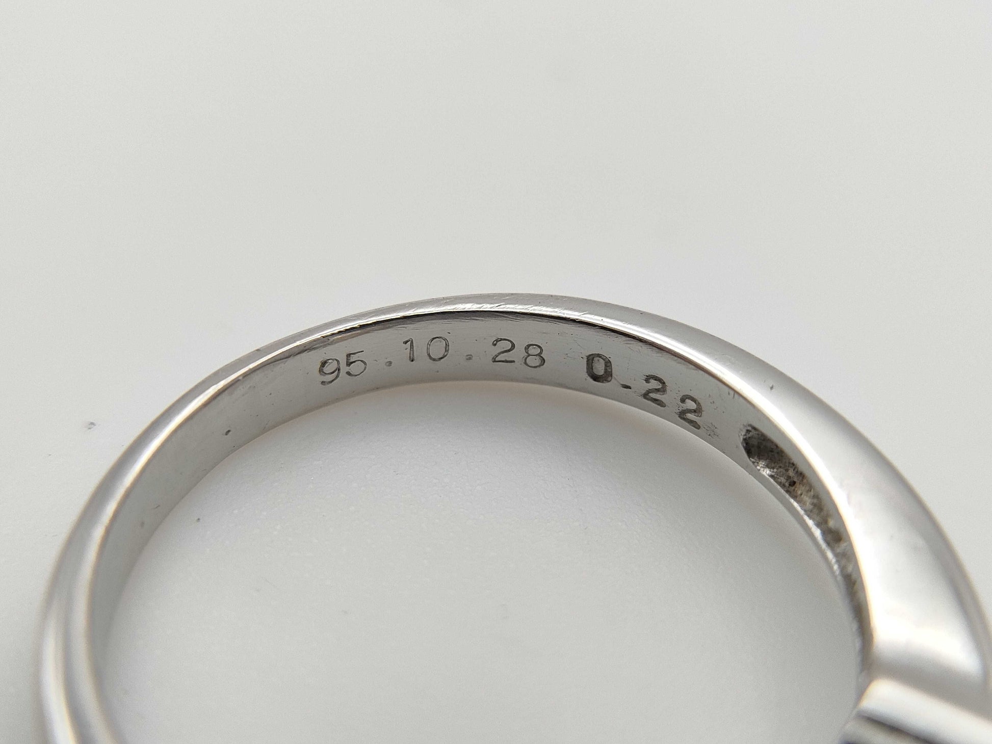 Pearl, diameter approximately 9.2mm, D0.22ct, Pt900, 5.7g, Ring 