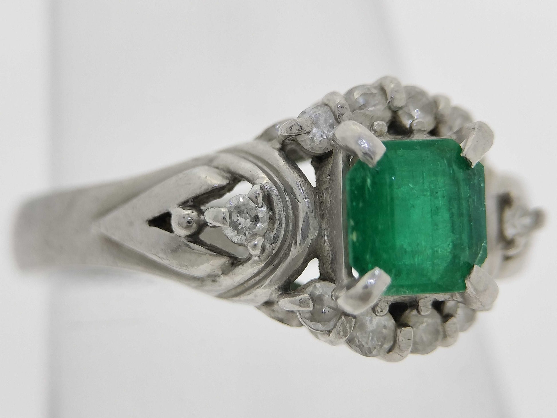 E0.65ct D0.20ct Pt900 6.3g Ring 