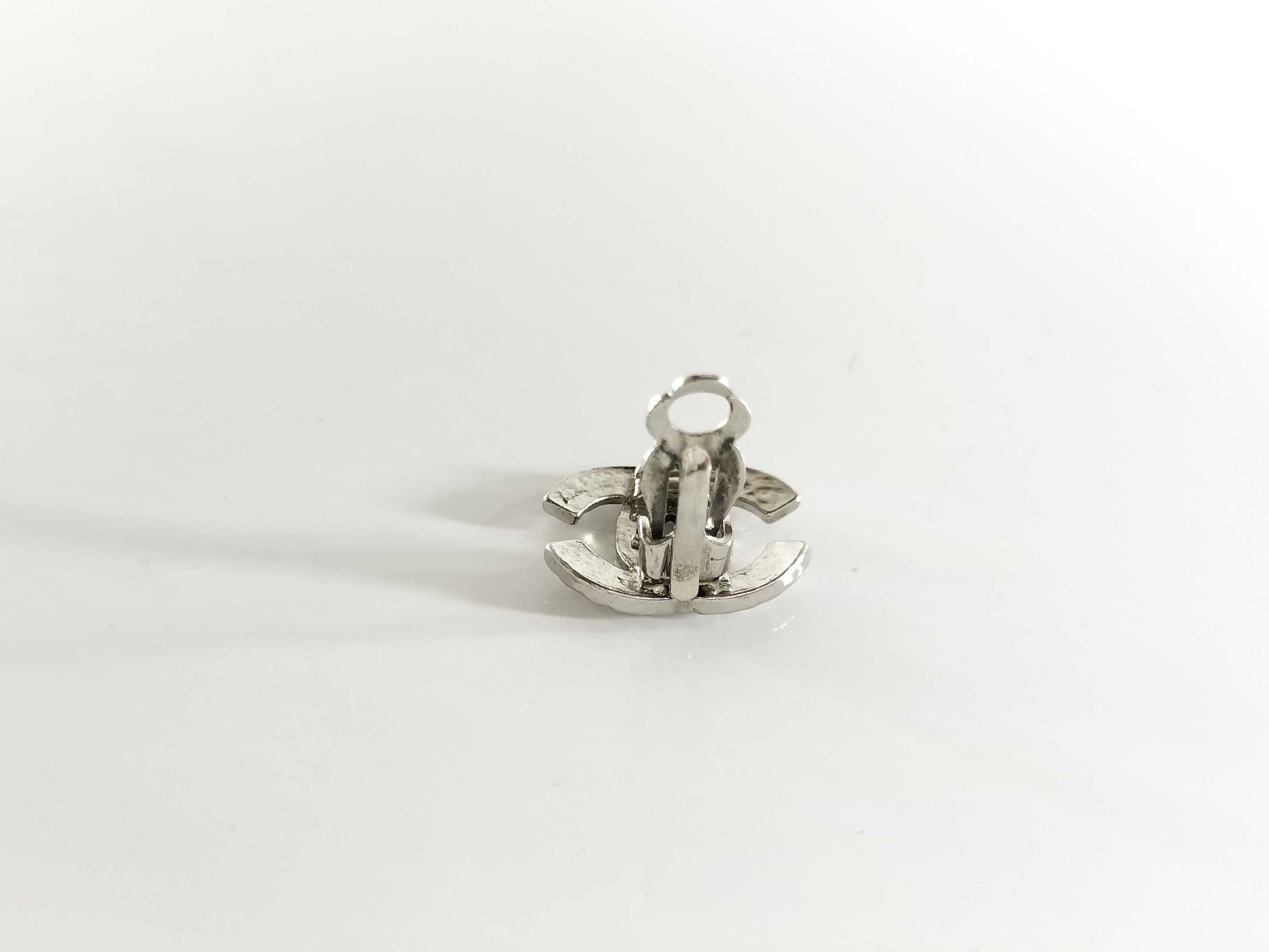 CHANEL Coco Mark Coco Mark 00A Single Clip-on Earring