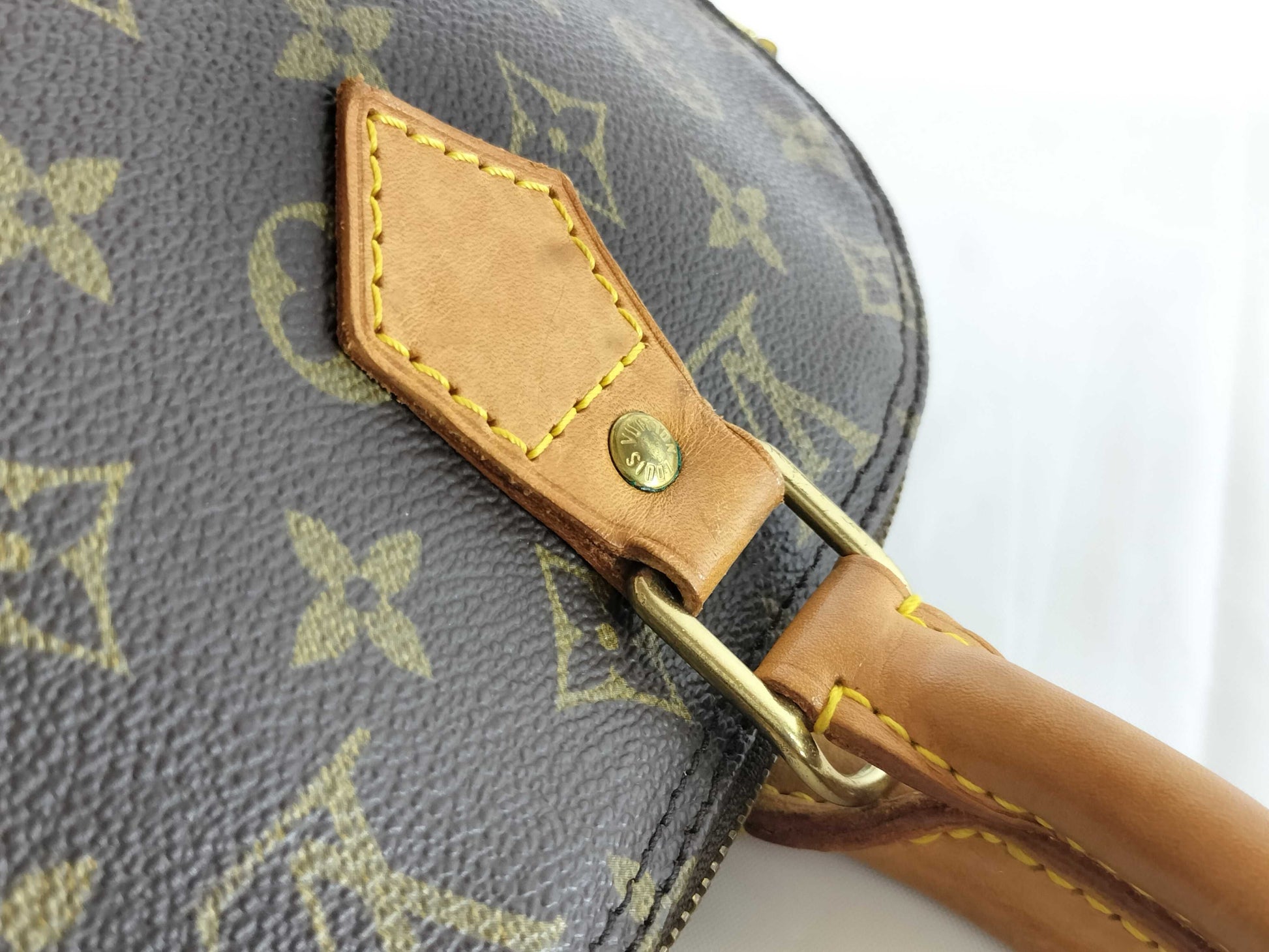 LOUIS VUITTON Monogram Alma PM Handbag