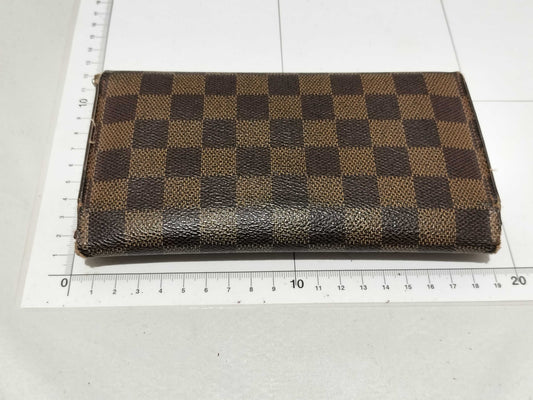 LOUIS VUITTON Damier Portefeuille Sarah Wallet