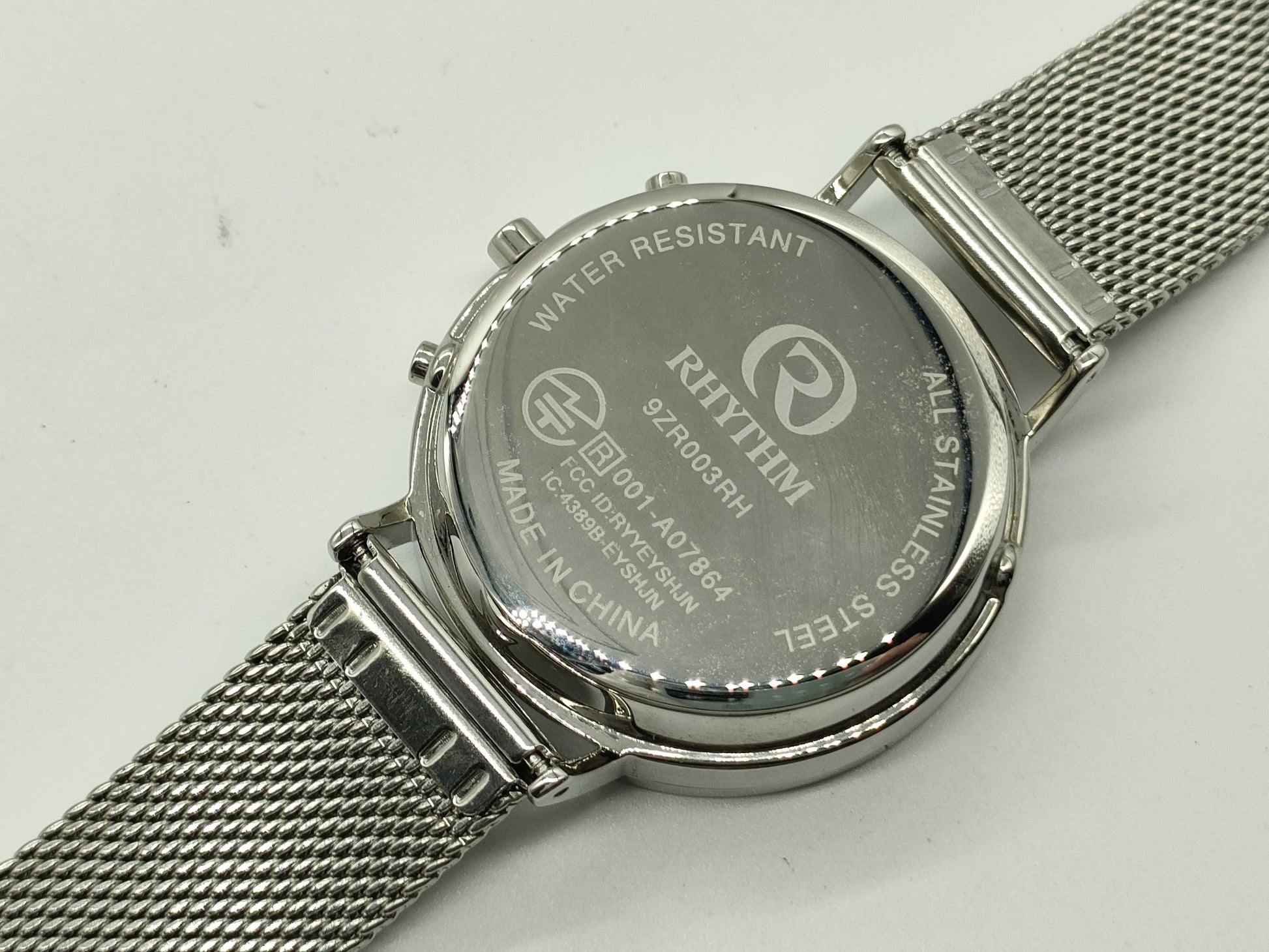 RHYTHM W004-RXXZ Smartwatch, Unused, Boys' Watch