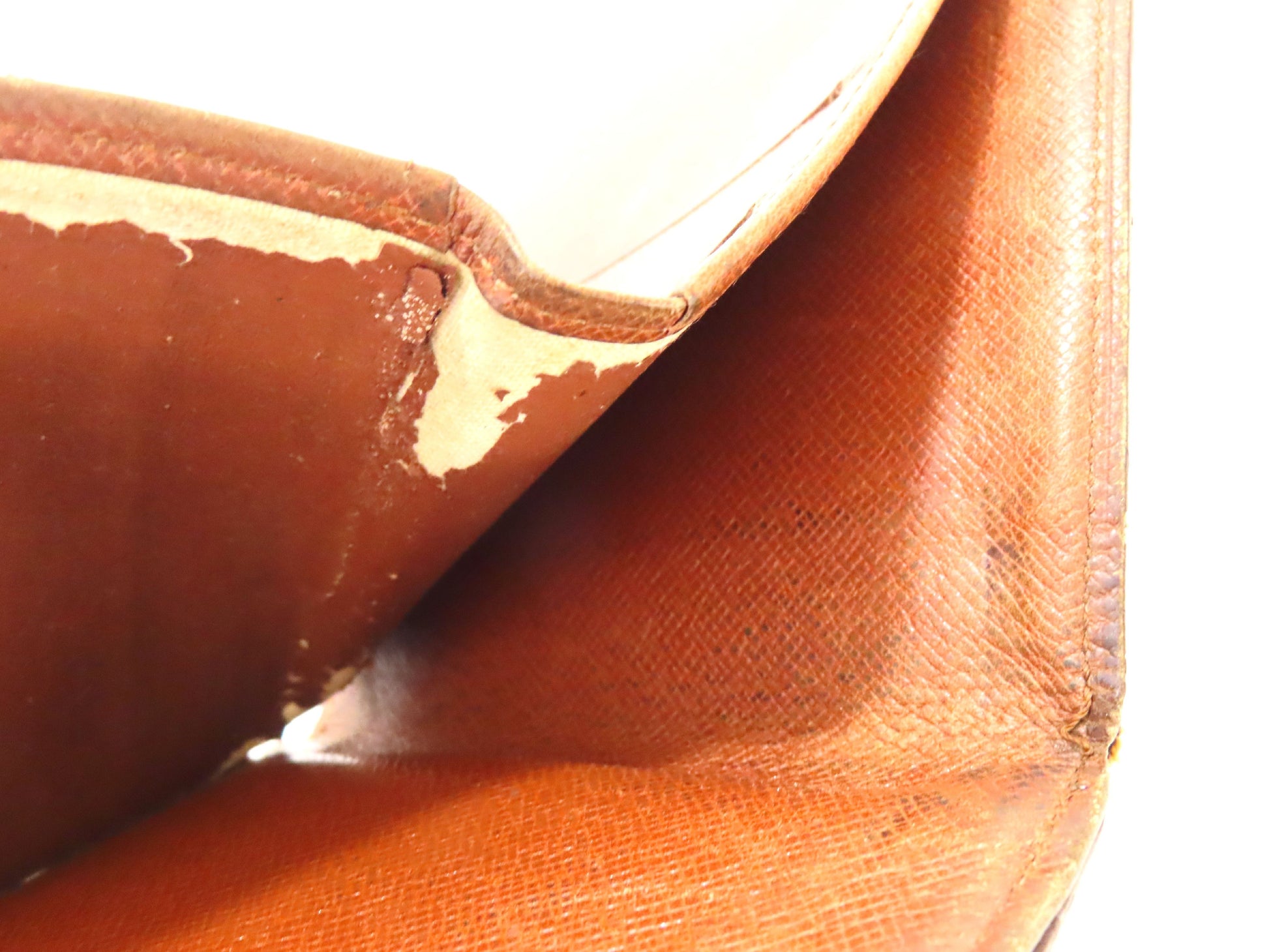 LOUIS VUITTON Monogram Double Hook Coin Purse 
