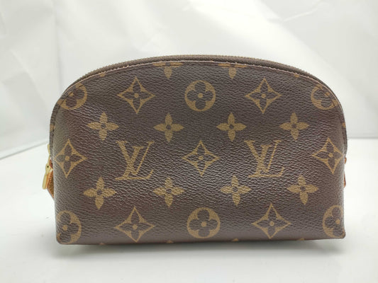 LOUIS VUITTON Monogram Pochette Cosmetic Pouch