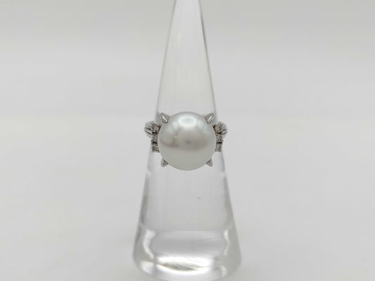 Pearl, diameter approximately 11.6mm, D0.13ct, Pt900, 8.3g, Ring 