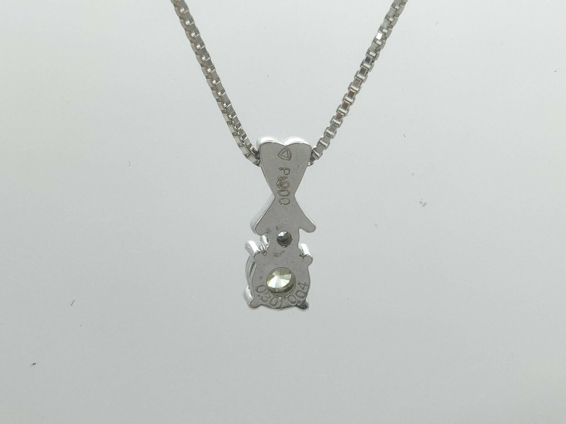 D0.301ct FD0.04ct Pt900/850 4.9g Necklace 