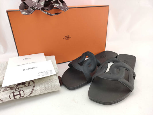 HERMES Aloha Chaine d'Ancre Black Sandals