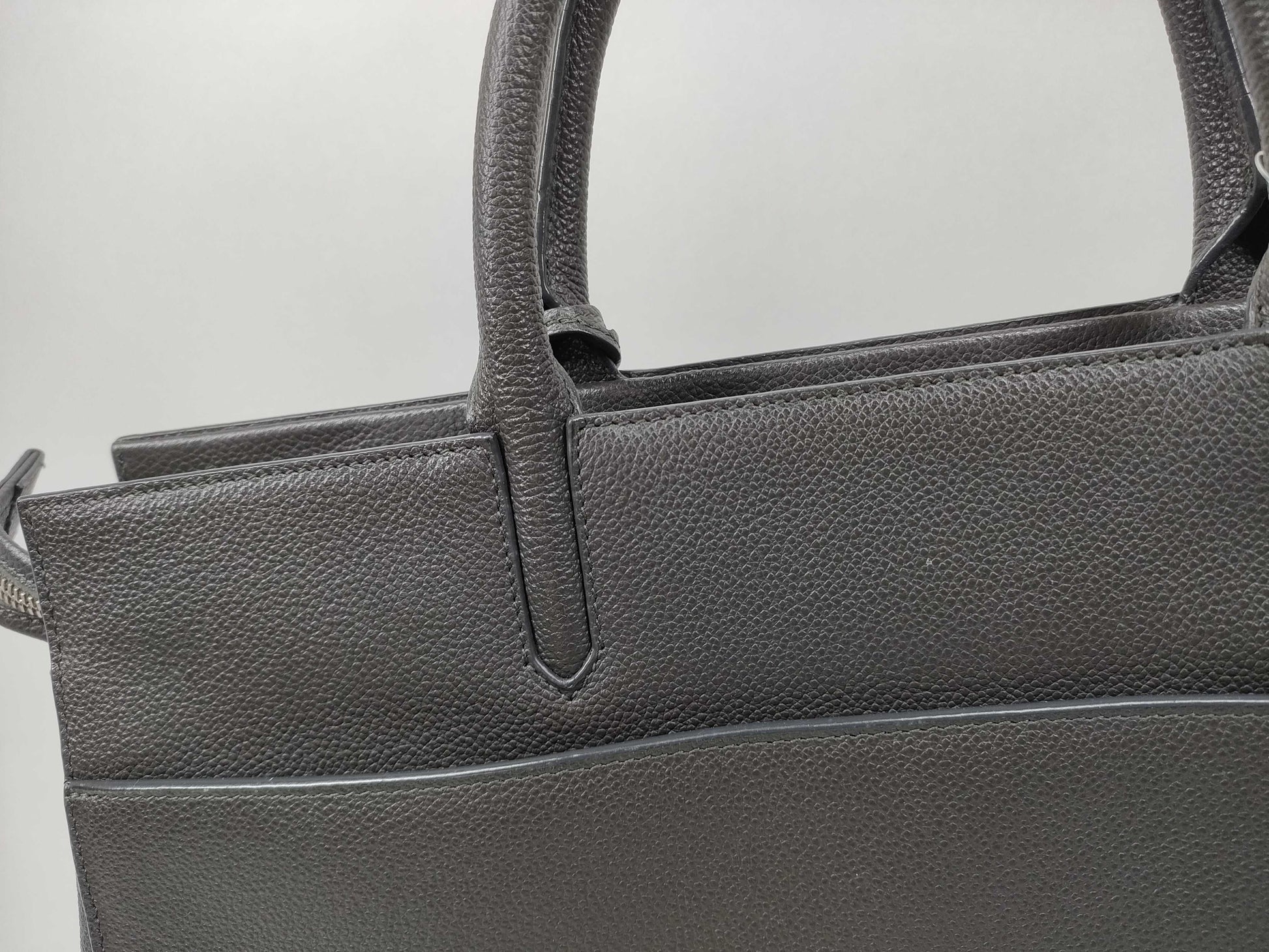 Yves Saint Laurent Leather 2-Way Handbag