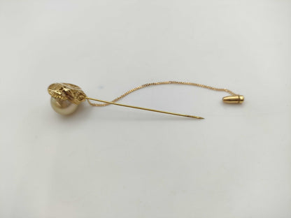 South Sea pearl brooch, approximately 12.9mm diameter, diamond, 18K gold, 8.2g 