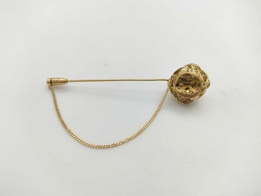 South Sea pearl brooch, approximately 12.9mm diameter, diamond, 18K gold, 8.2g 