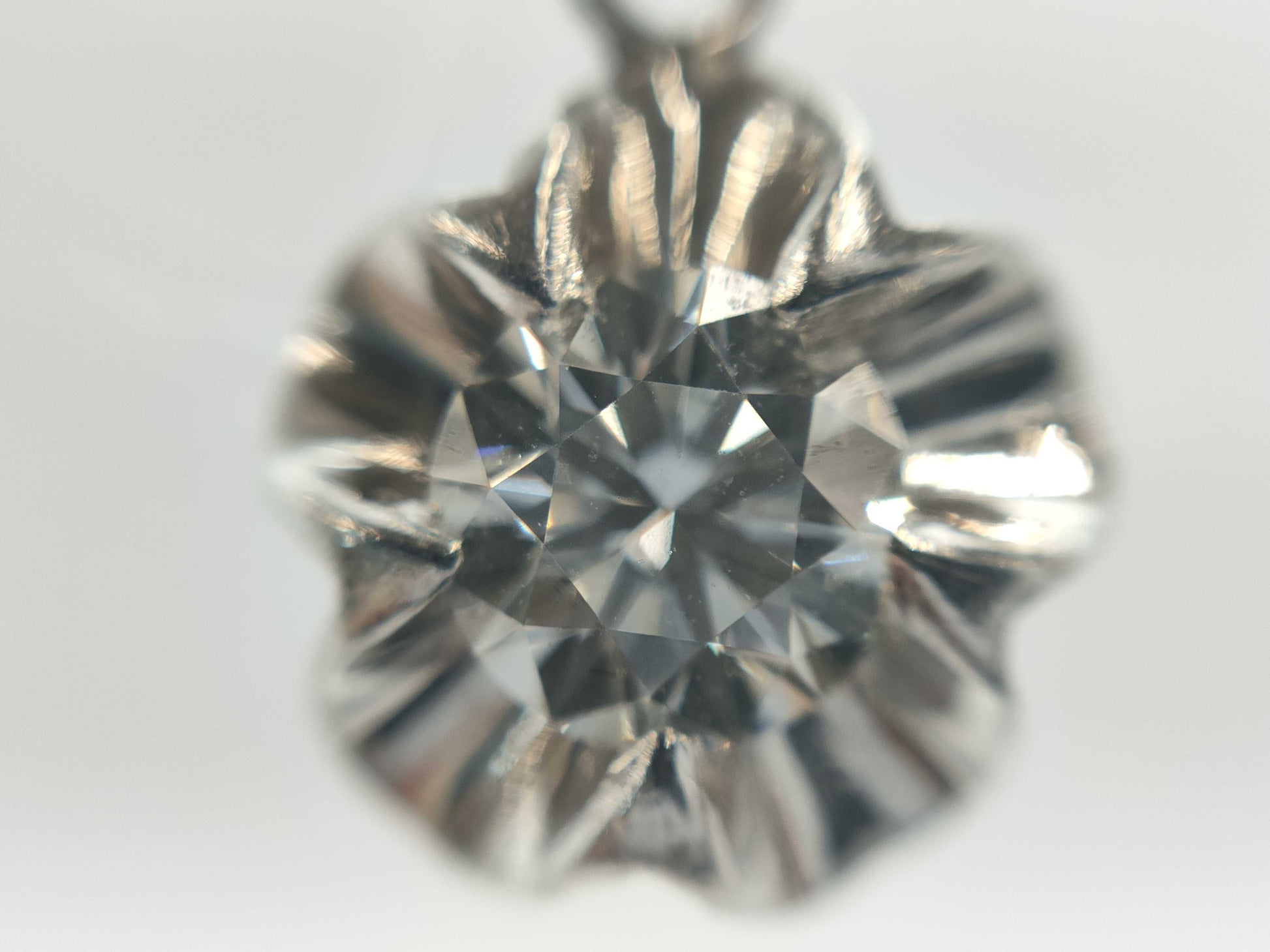D0.3525ct PT850 5.5g Necklace 