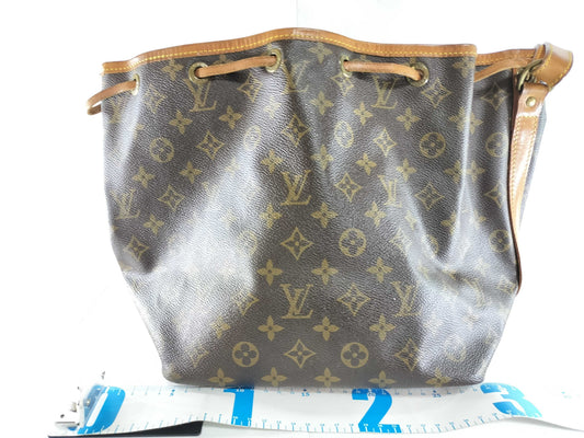 LOUIS VUITTON Monogram M42224 Noe Tote Bag