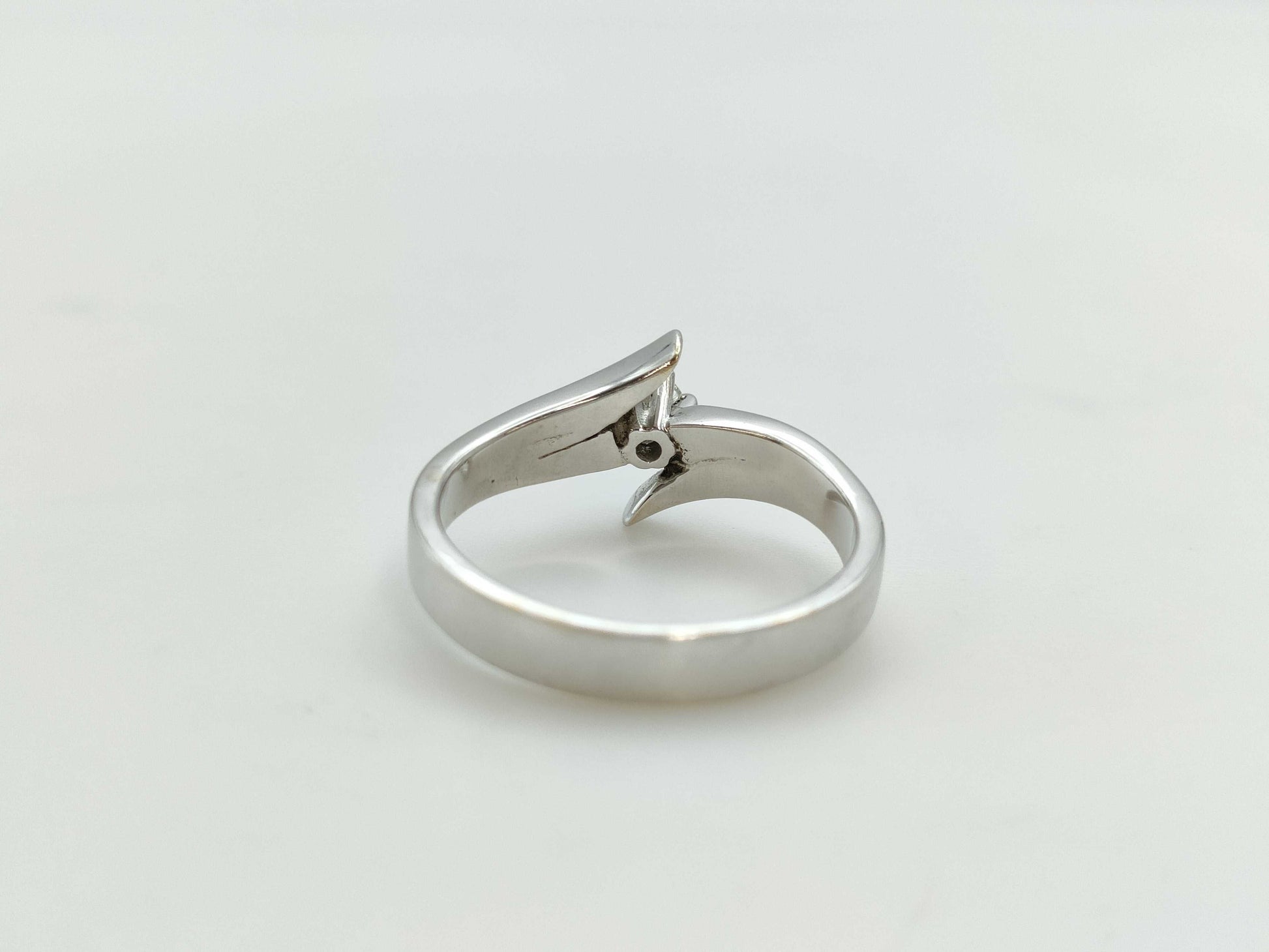 Diamond 750 4.5g Ring 