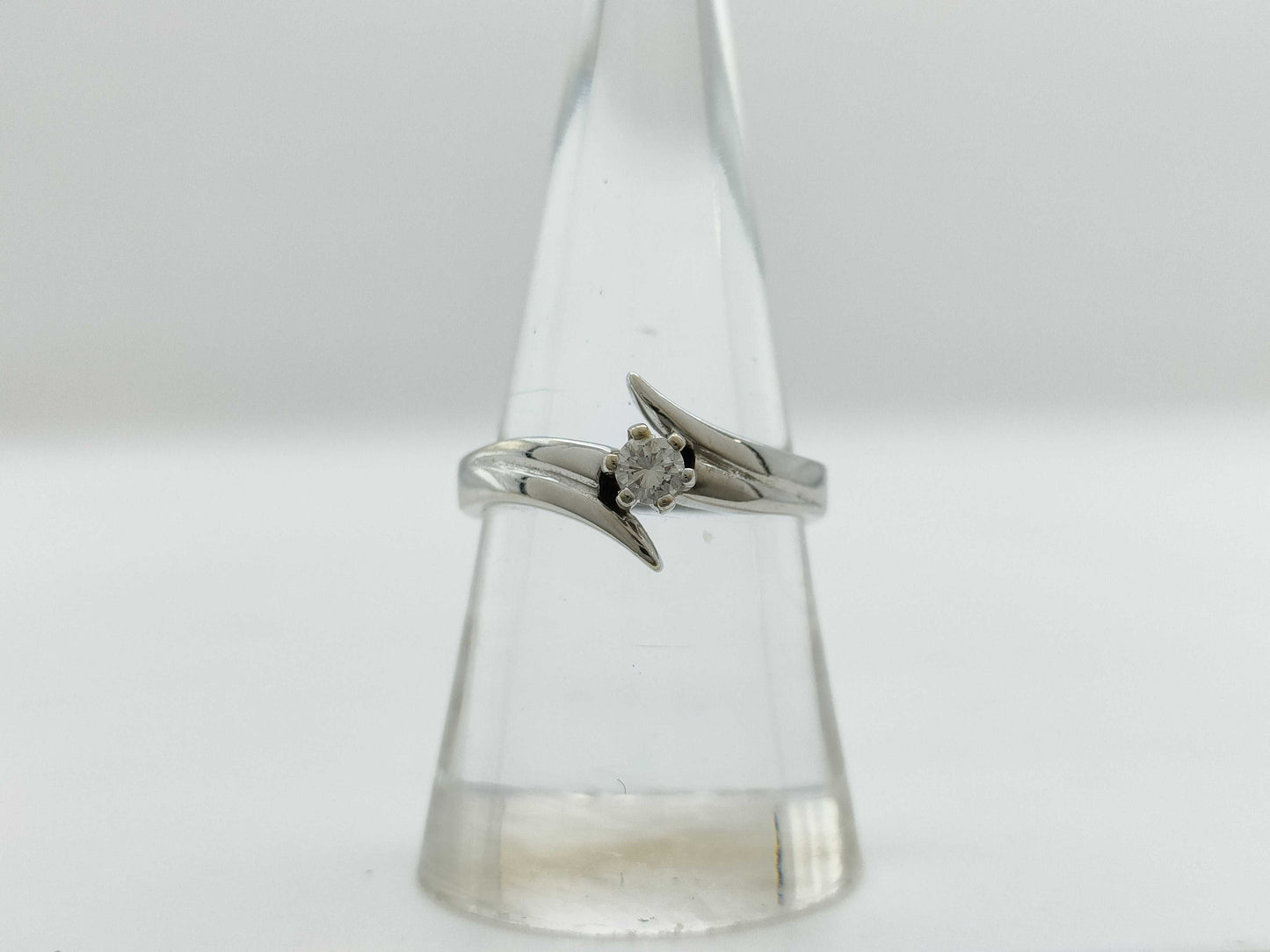 Diamond 750 4.5g Ring 