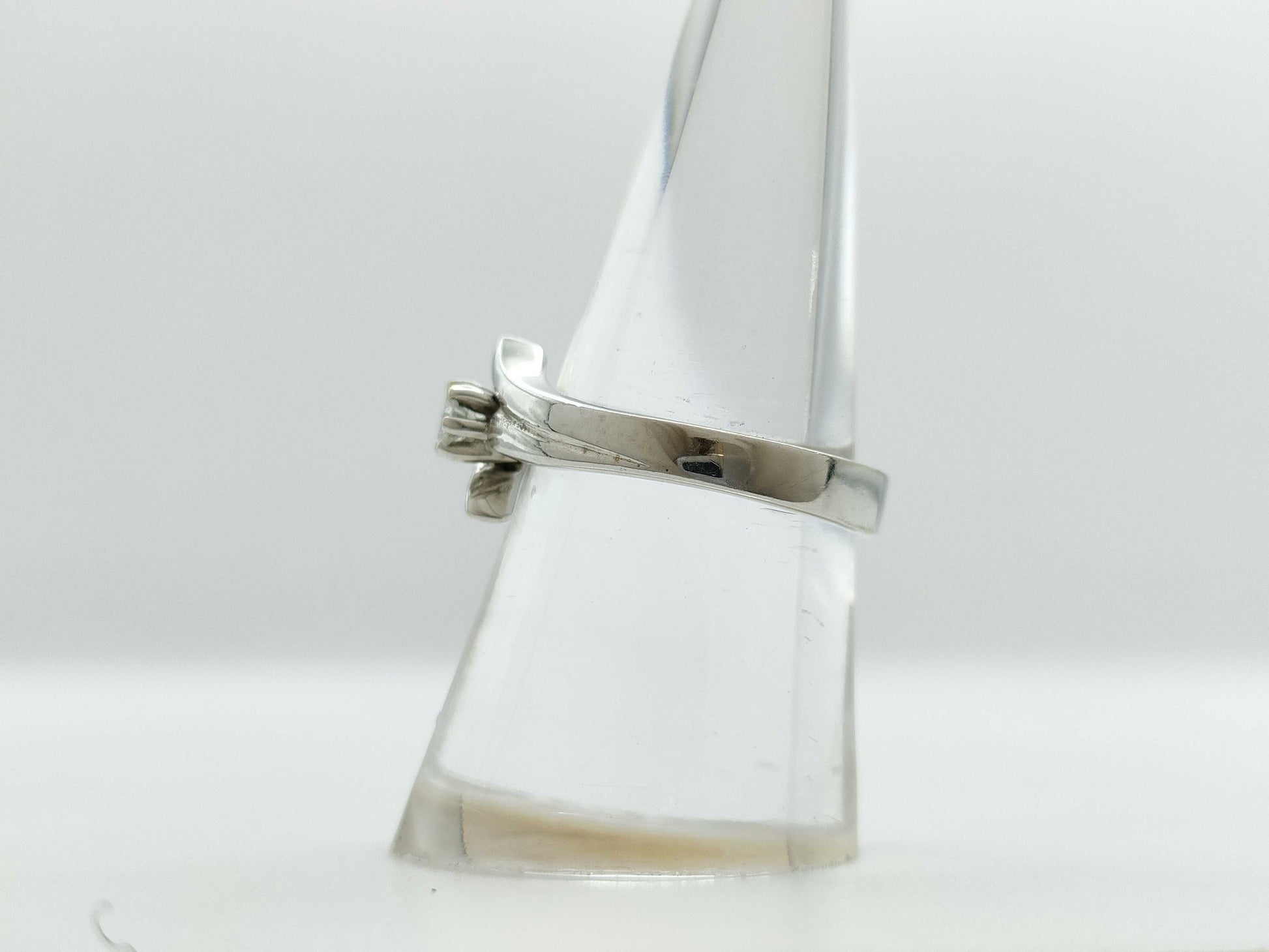 Diamond 750 4.5g Ring 