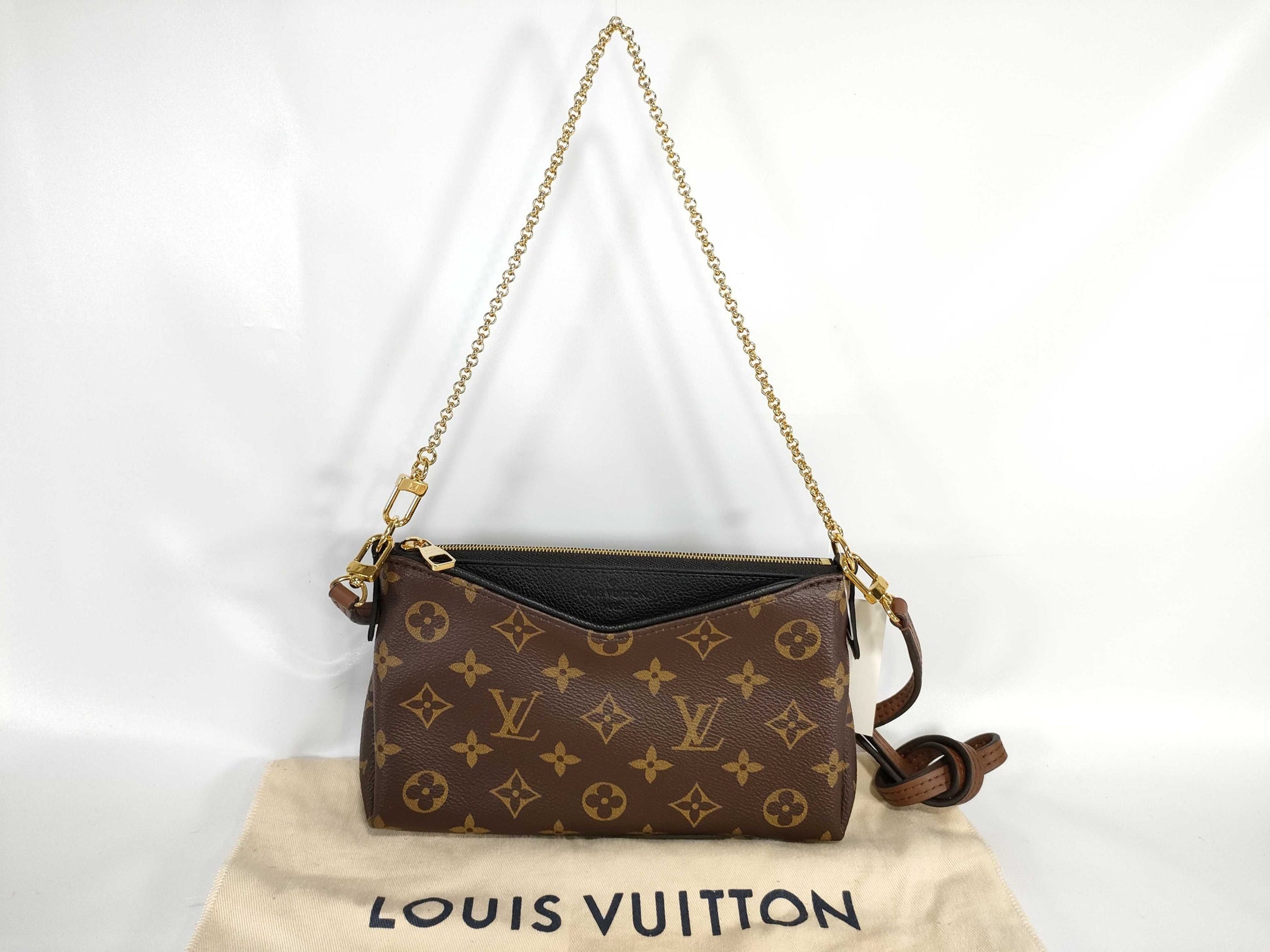 LOUIS VUITTON Monogram M41639 Pallas Chain Shoulder Bag