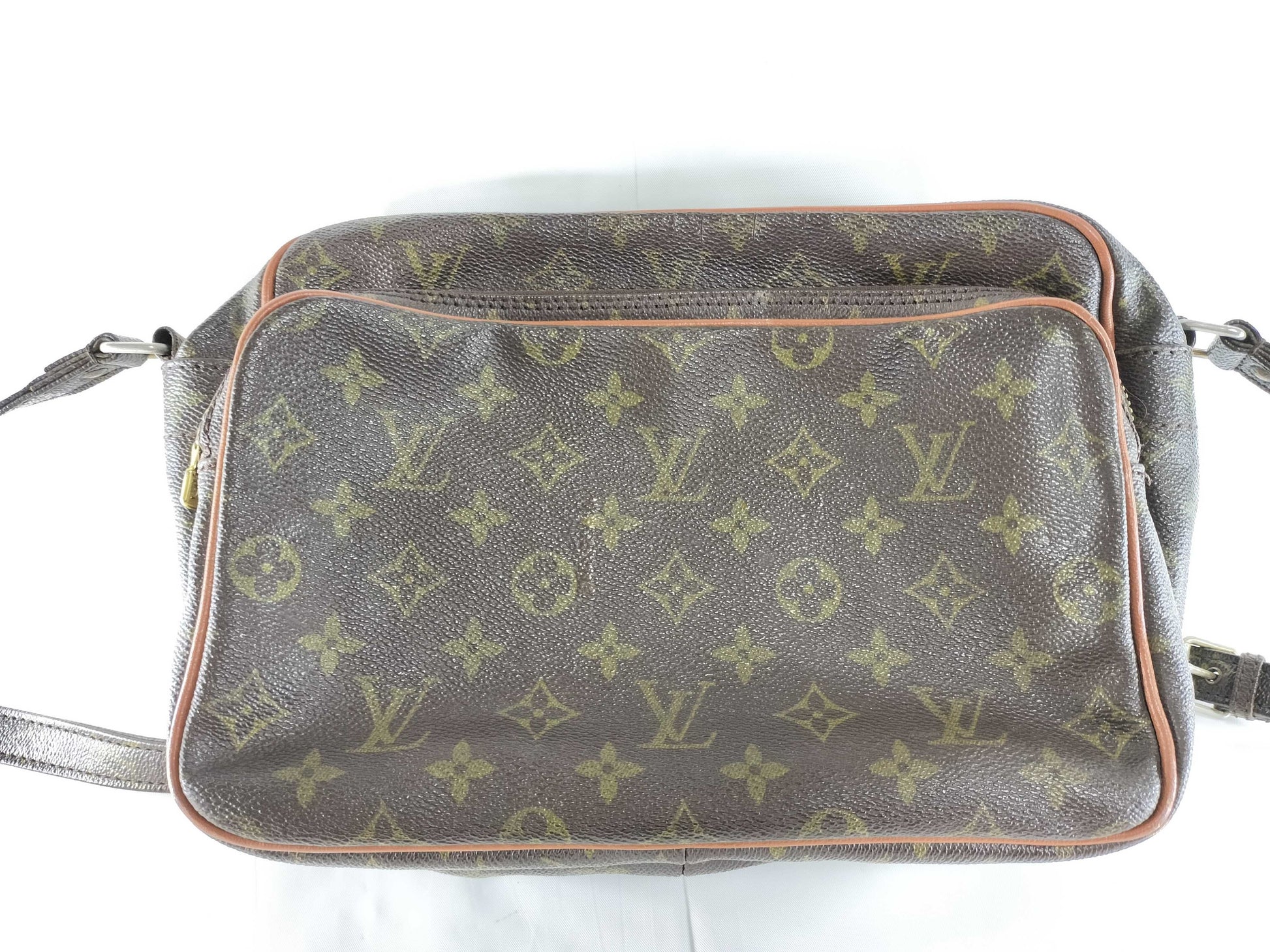 LOUIS VUITTON Monogram Migratour Shoulder Bag