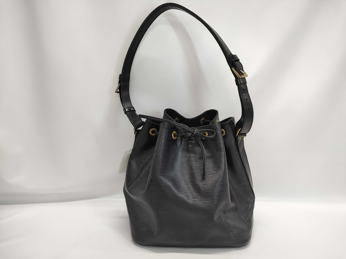 LOUIS VUITTON Epi Petit Noe Shoulder Bag