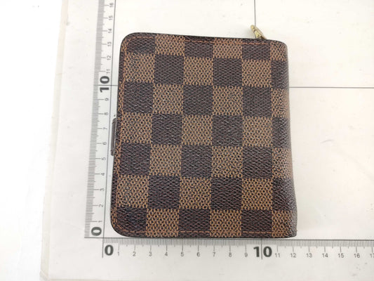 LOUIS VUITTON Damier N61668 Compact Zip Wallet