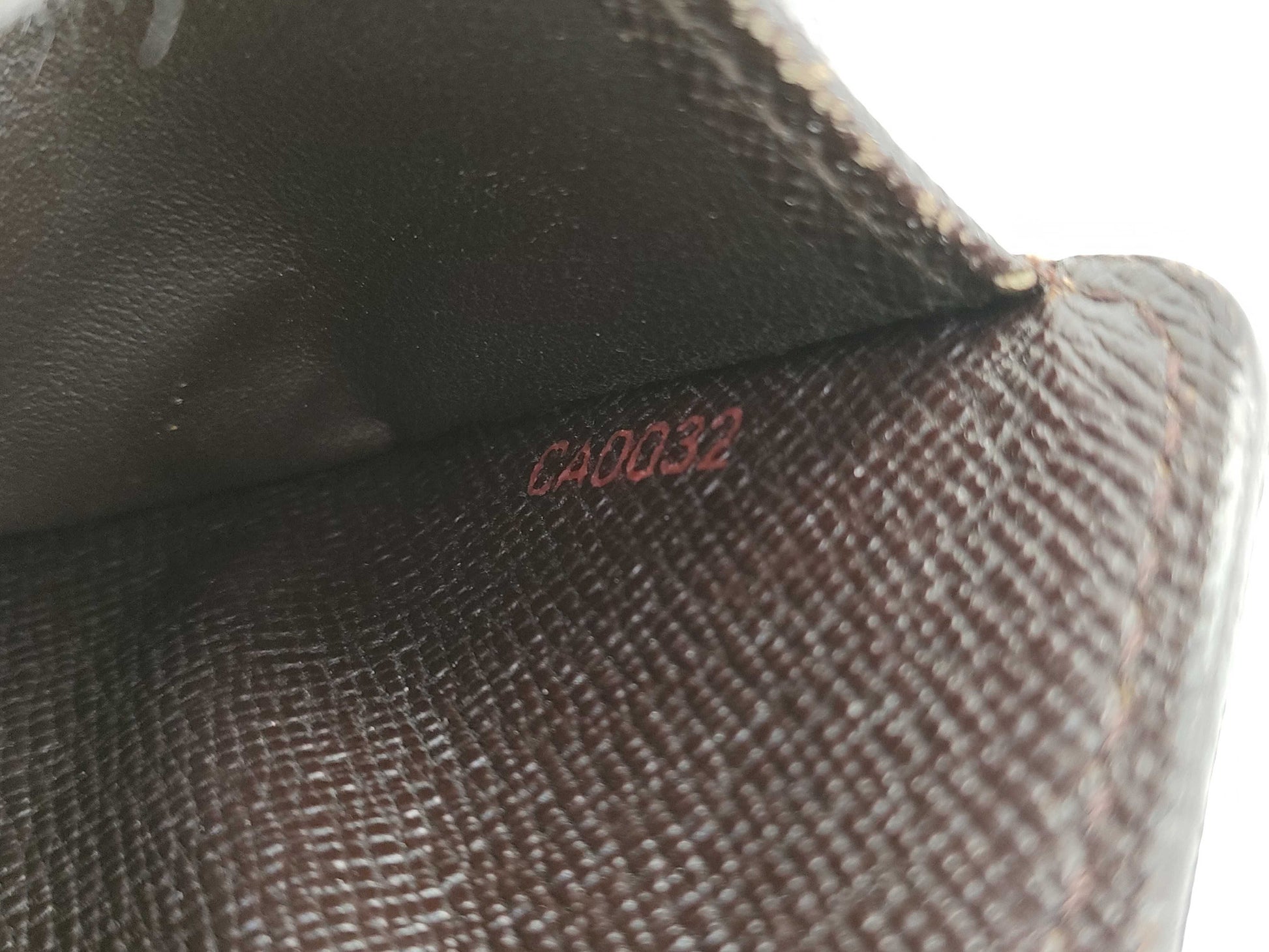 LOUIS VUITTON Damier N61668 Compact Zip Wallet