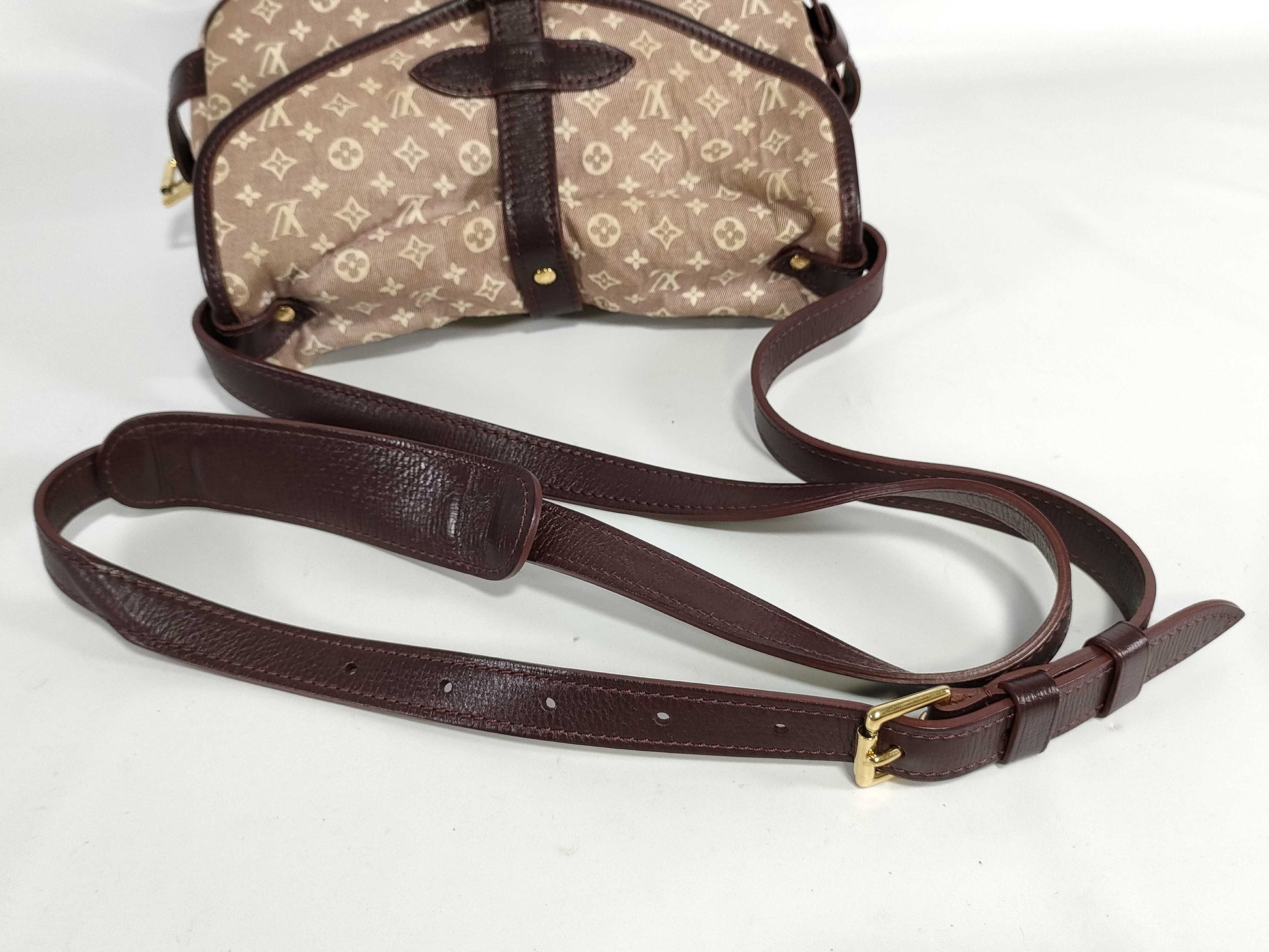 LOUIS VUITTON Monogram Minilan Saumur Idylle Bordeaux Shoulder Bag
