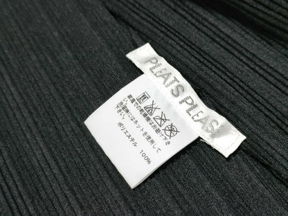 ISSEY MIYAKE Pleats Please Cardigan Black Cardigan