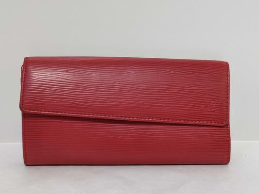 LOUIS VUITTON Epi Portefeuille Sarah Long Wallet Red