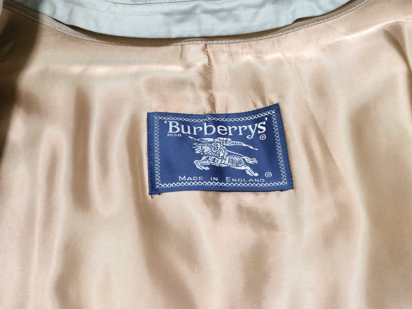 BURBERRY Nova Check Trench Coat with Inner