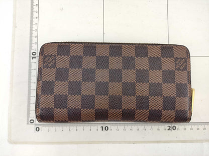 LOUIS VUITTON Damier N60046 Zippy Wallet