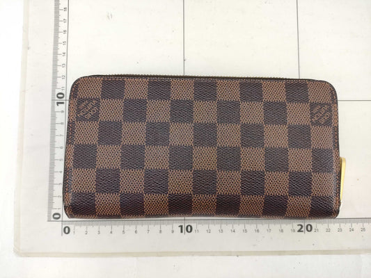 LOUIS VUITTON Damier N60046 Zippy Wallet