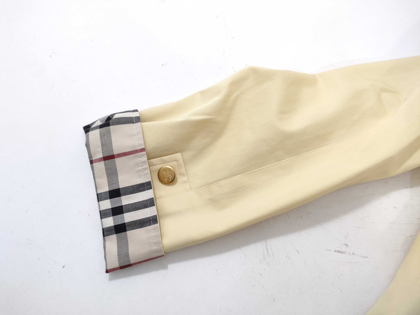 BURBERRY Pastel Color Trench Coat/Year Consideration Coat