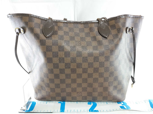 LOUIS VUITTON Damier Neverfull MM Tote Bag
