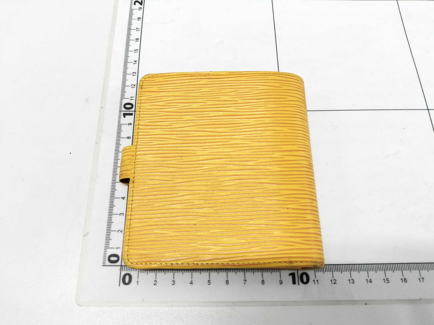 LOUIS VUITTON Epi Porte-Biere Compact Wallet
