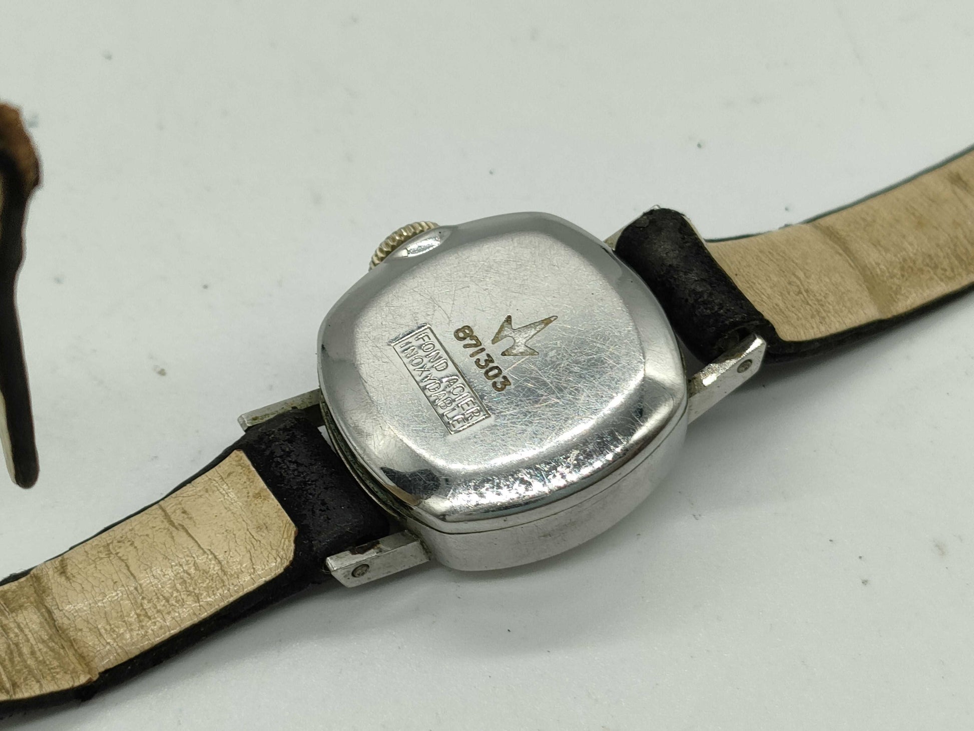 Buren Hand-Wound Women's Watch