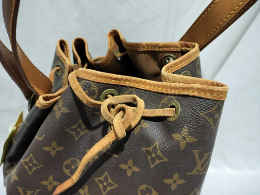 LOUIS VUITTON Monogram M42224 Noe Shoulder Bag