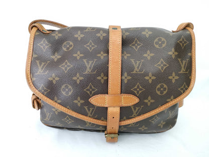 LOUIS VUITTON Monogram M42256 Saumur 30 Shoulder Bag