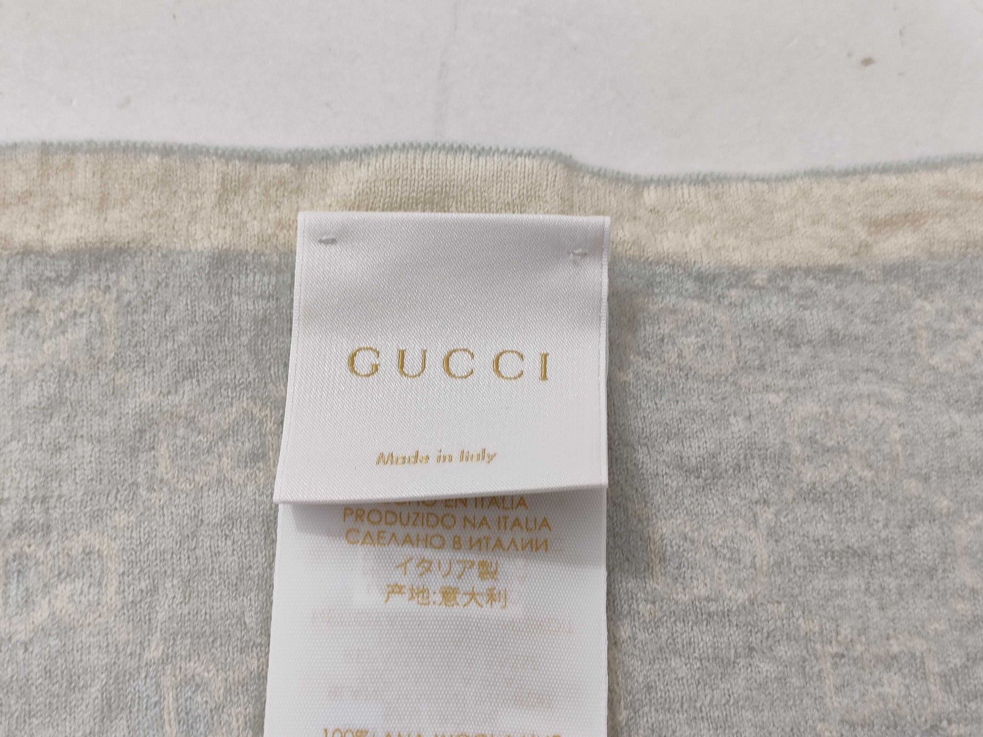GUCCI Blanket and other accessories