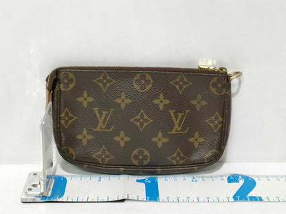 LOUIS VUITTON Monogram Pouch Pouch
