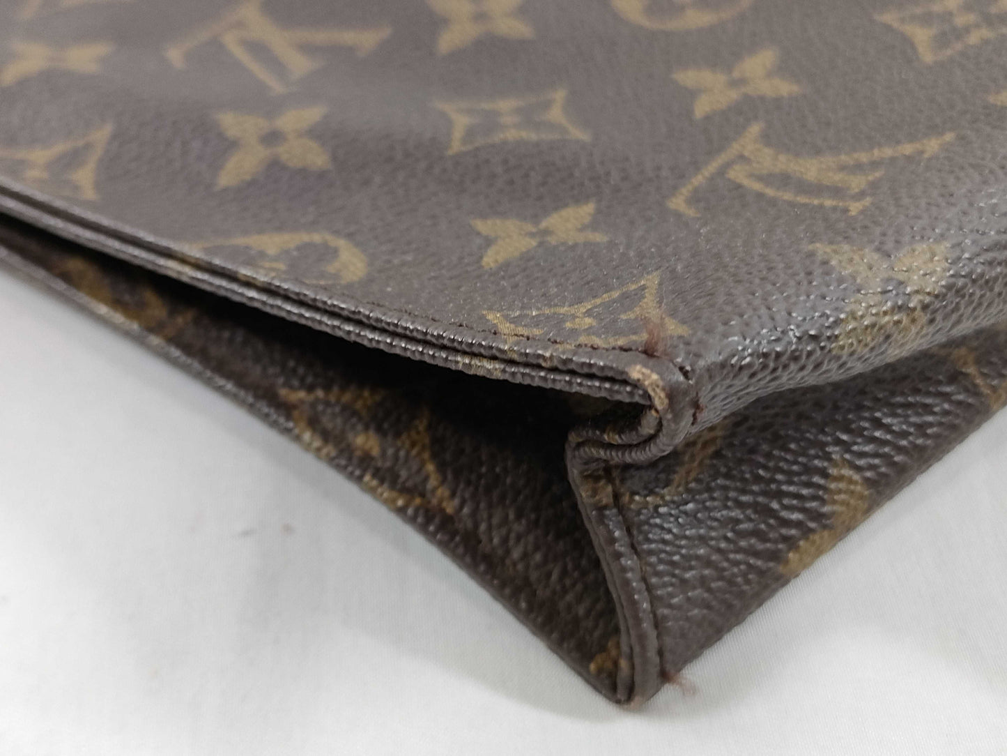 LOUIS VUITTON Monogram M47542 Poche Toilette 26 Second Bag