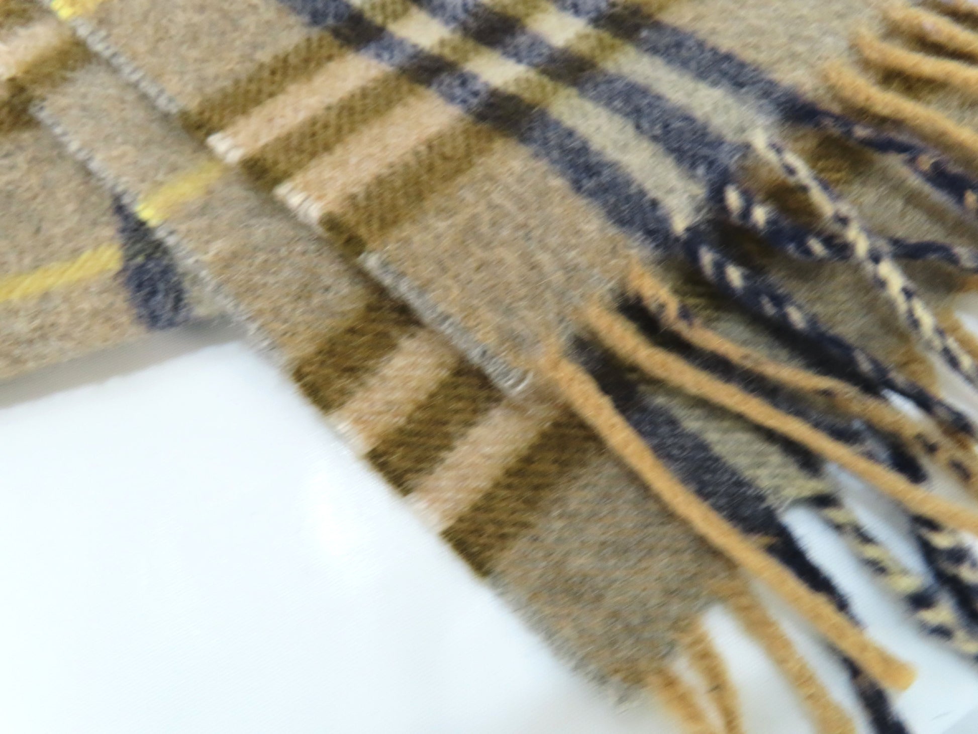 Burberrys 100% Cashmere Scarf
