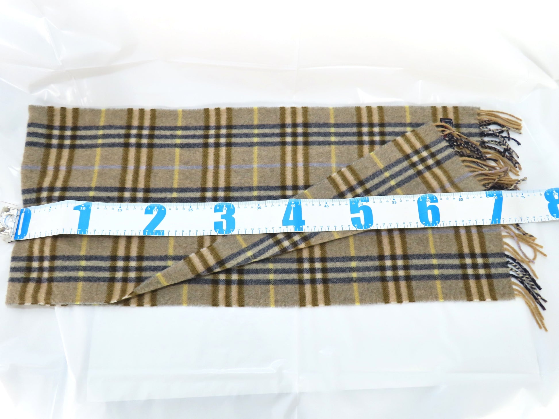 Burberrys 100% Cashmere Scarf
