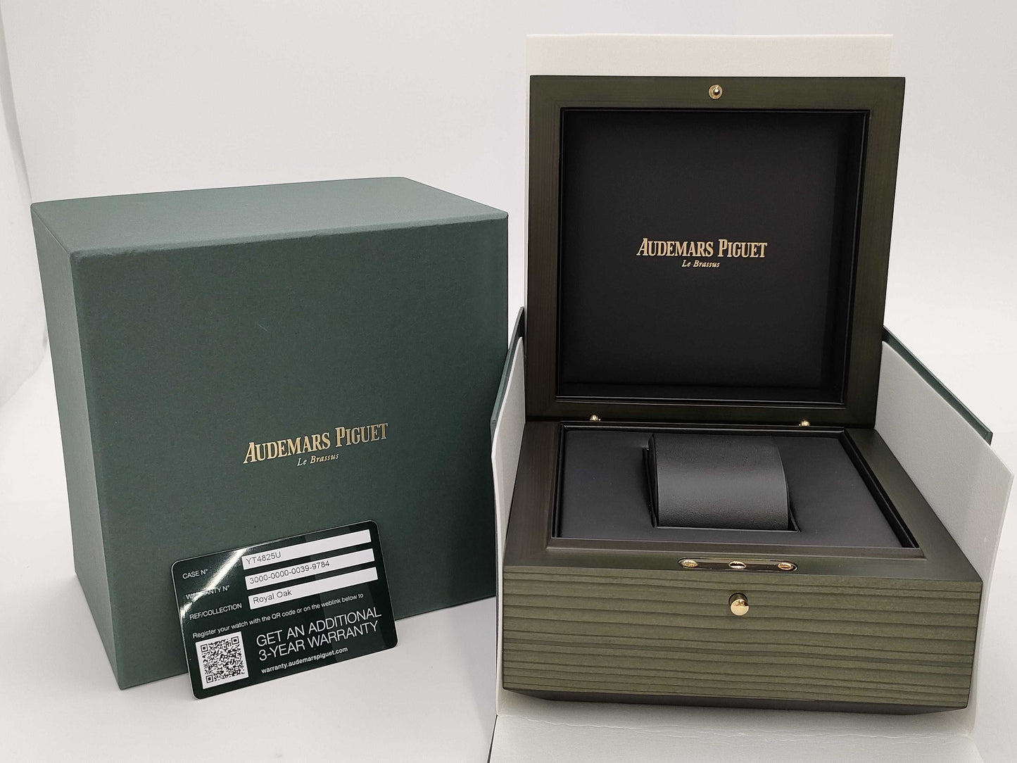 AUDEMARS PIGUET 15550ST.OO.1356ST.07 YT4825U Gray Dial Men's Watch