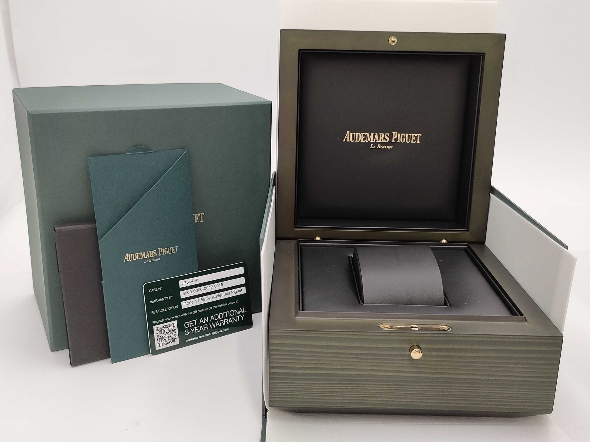 AUDEMARS PIGUET 15210ST.OO.A348KB.01 JP8443A Automatic Blue Dial Men's Watch