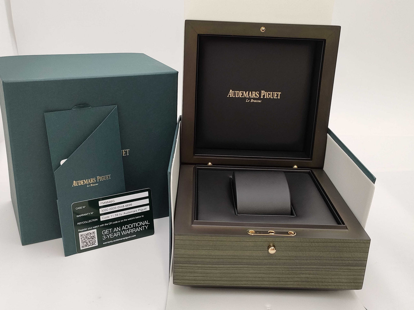 AUDEMARS PIGUET 15210ST.OO.A009KB.01 FM9846G Automatic Gray Dial Men's Watch