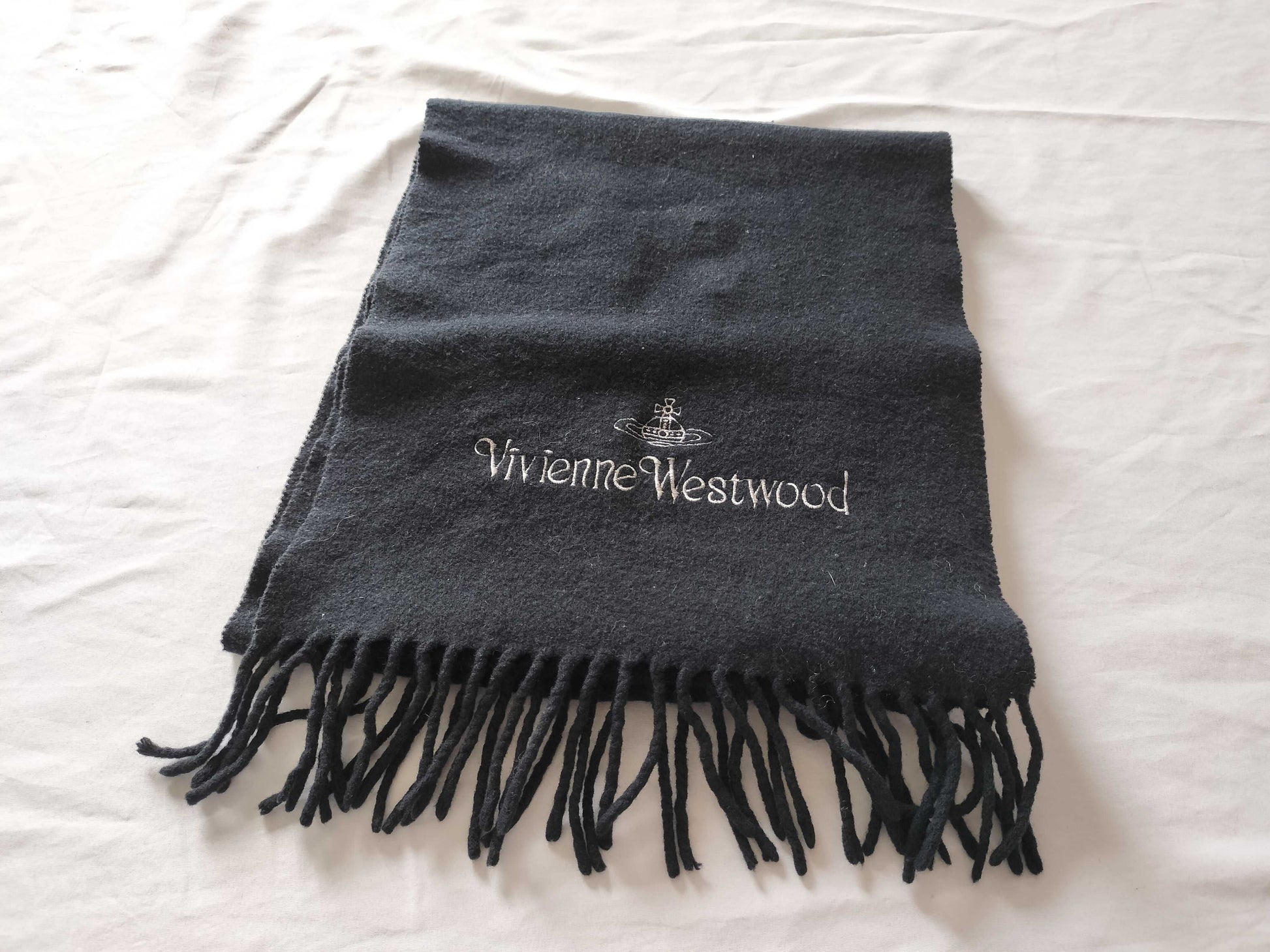  Vivienne Westwood Orb Fringe Scarf 