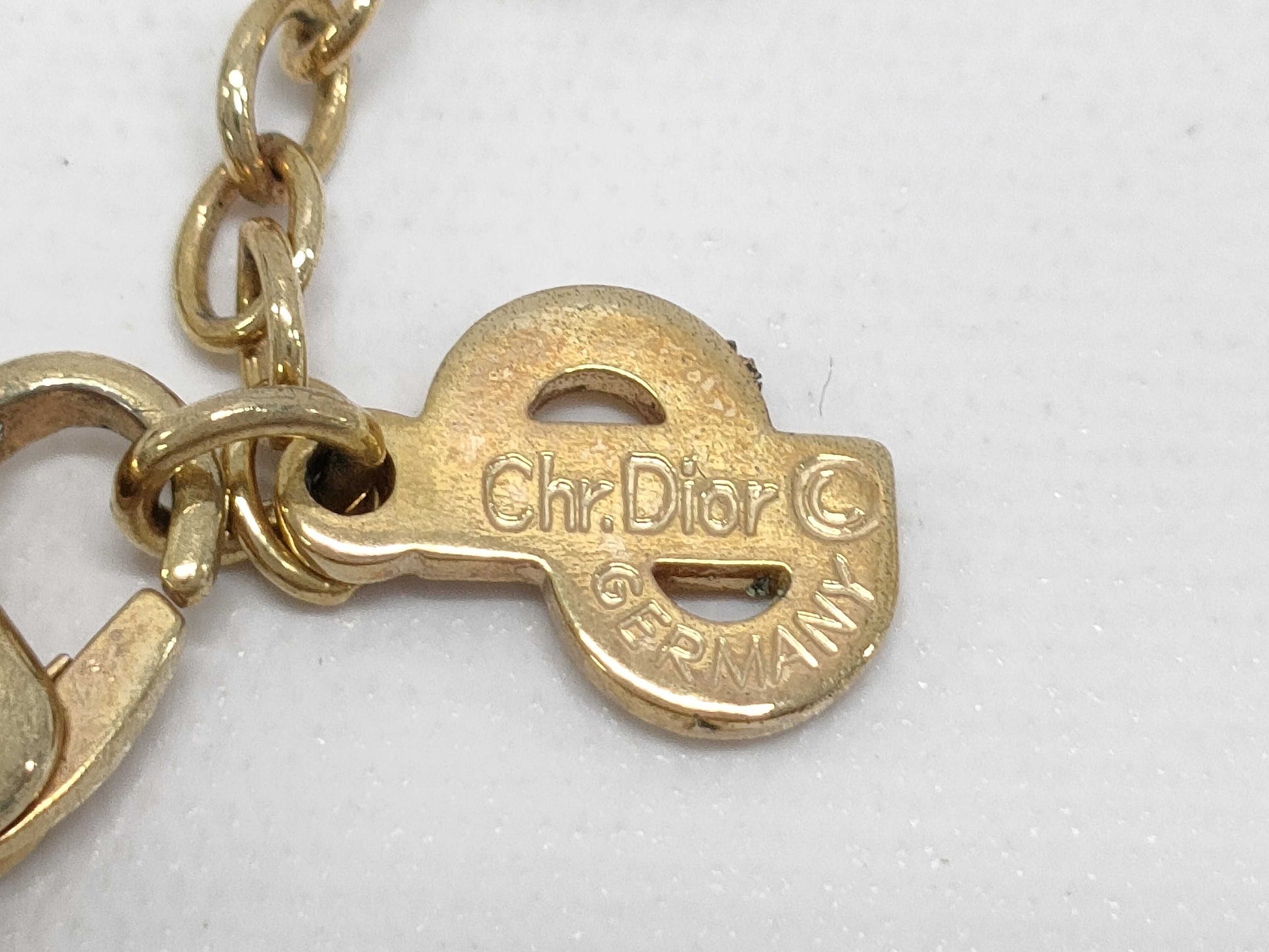 Dior logo necklace necklace