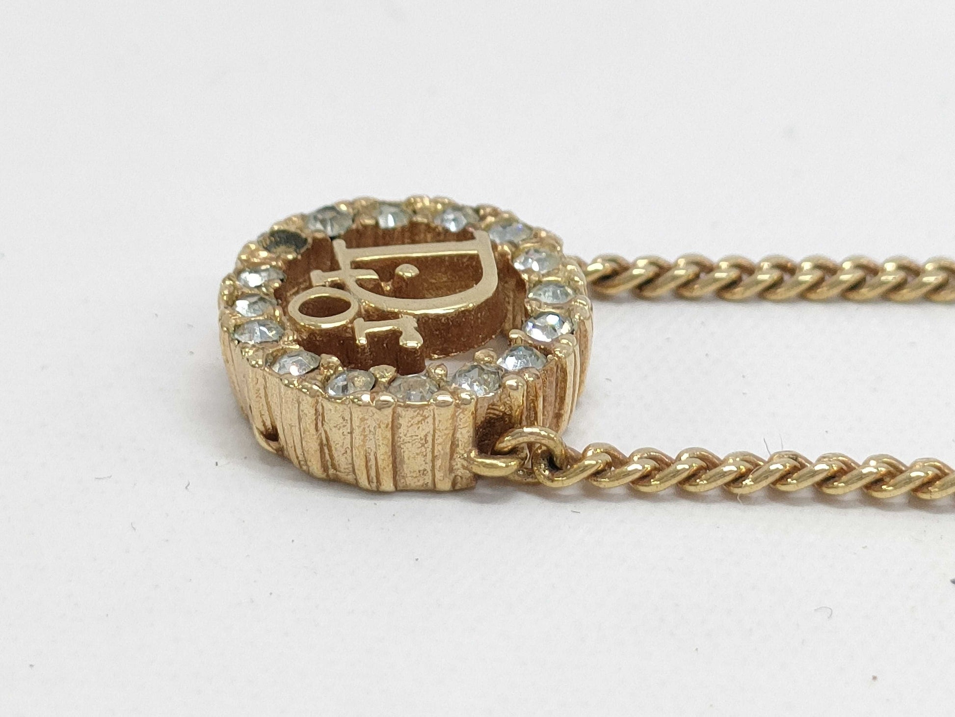 Dior logo necklace necklace